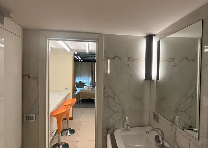 Trevi Fountain Loft Apartment Rome